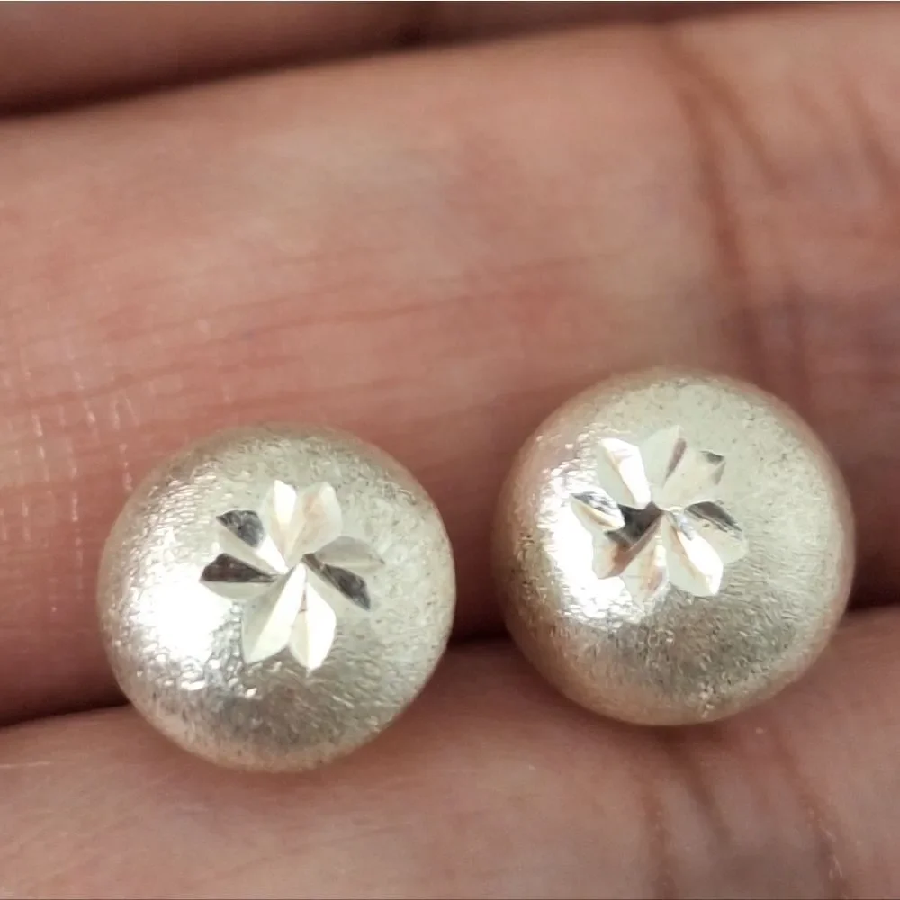 Elegant Silver Floral Stud Earrings